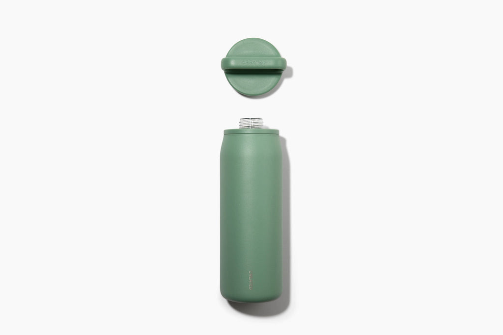 26oz Wander Water Bottle - Sage Green