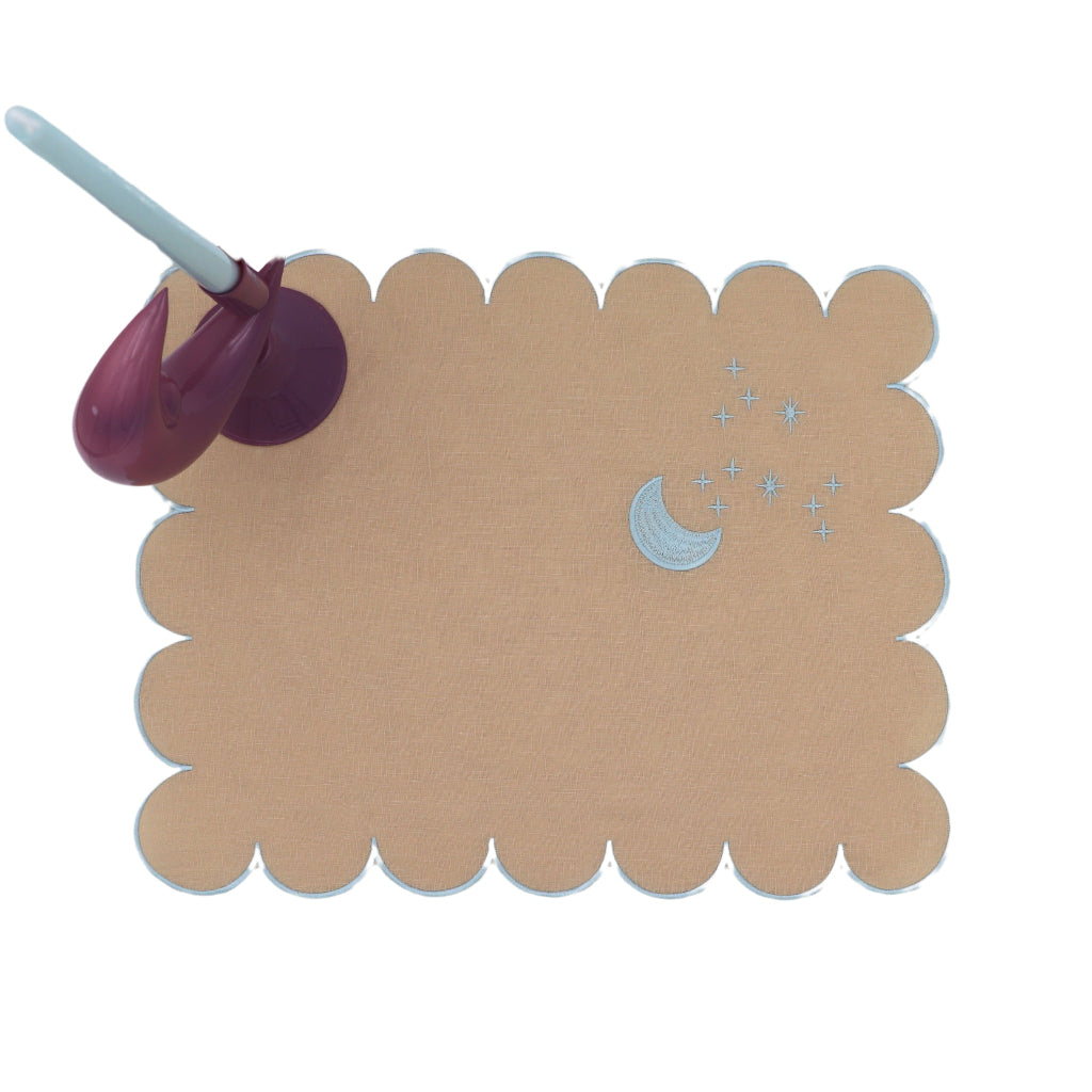 Moonbeam Linen Placemats – Set of 4