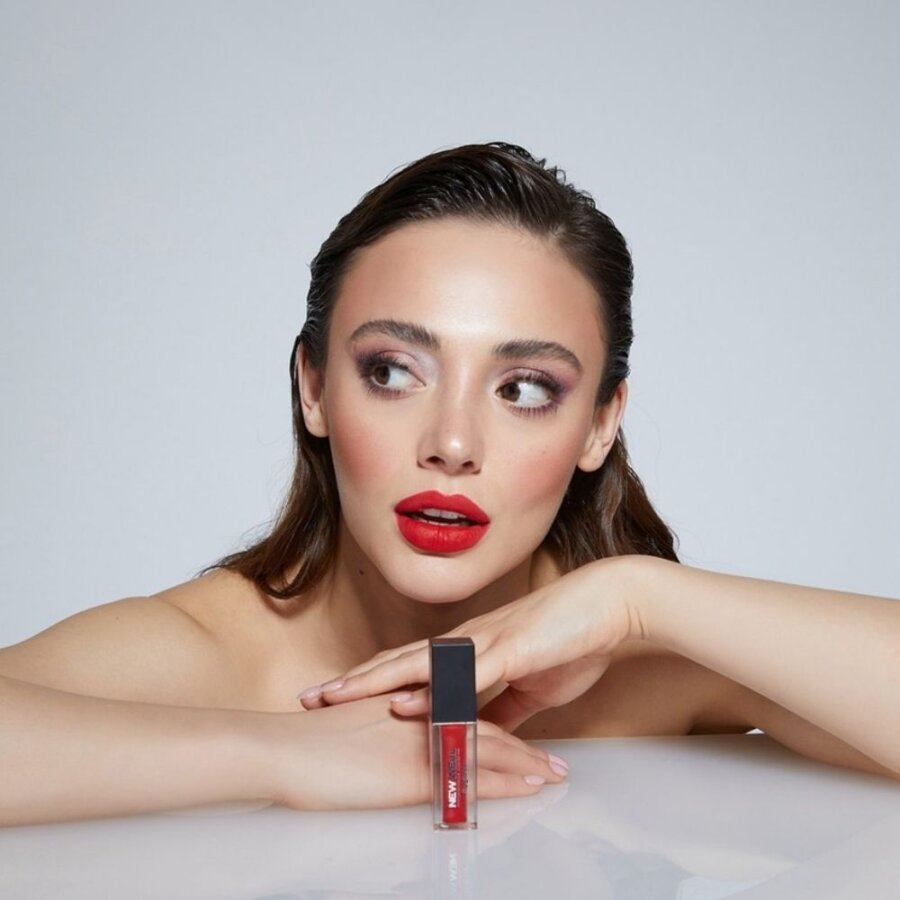 New Well Liquid Lip Gloss No 06 High Shine Finish 7ml